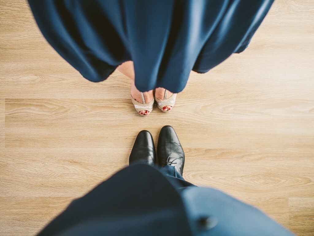 Suit couple blue shoes large